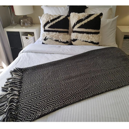 Chunky Soft B/W Woven Throw Blanket Bed Sofa Couch Home Décor Classic Rug
