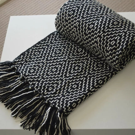 Chunky Soft B/W Woven Throw Blanket Bed Sofa Couch Home Décor Classic Rug