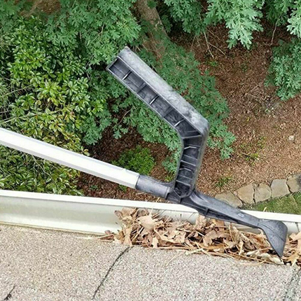 New Gutter Roof Cleaning Tool Hook Shovel Scoop Leaves Dirt Remove Home Cleaner