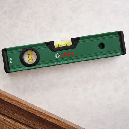 Spirit Level 25 cm, Precise Alignment, Softgrip Bumpers, V-Groove