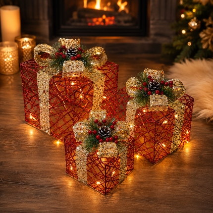 70 LED Christmas Set of 3 Lighted Gift Boxes Decorations Festive Red Pathway Decorative Boxes Christmas Tree Skirt Ornament for Garden,Holiday,Party Solar Waterproof Red Gift Boxes for Christmas