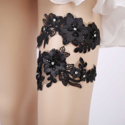 Deluxe Wedding Bridal Garter Set - Image 2